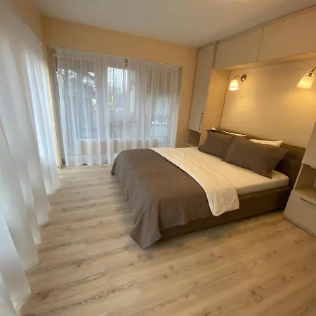 Sunny Apartment, 5min To The Sea. Parking. Self Check In. Apartment