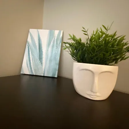 Sunny Apartment, 5min To The Sea. Parking. Self Check In. Apartment