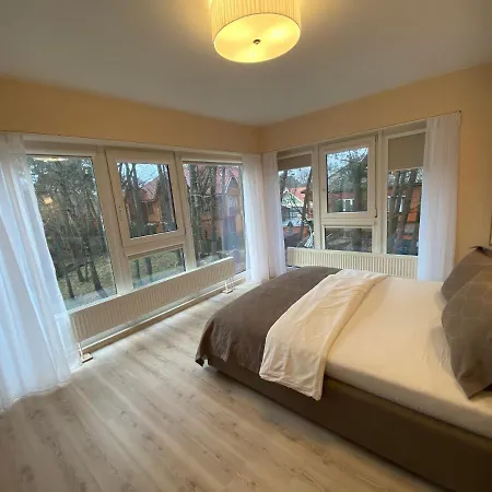 Sunny Apartment, 5min To The Sea. Parking. Self Check In. פלאנגה