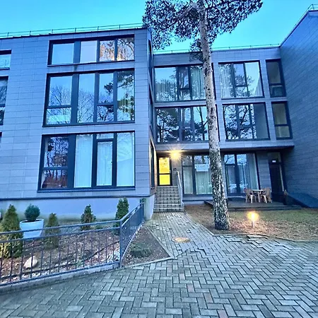 Sunny Apartment, 5min To The Sea. Parking. Self Check In. Palanga